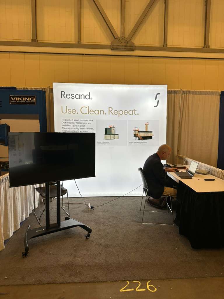 20ft Resand Backlit Display